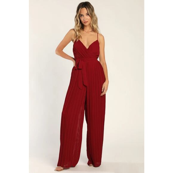 Lulu's Pleat and Thank You Wine Red Pleated Jumpsuit Sz S - Picture 1 of 16